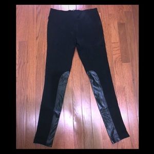 Stretch pant with faux leather detail